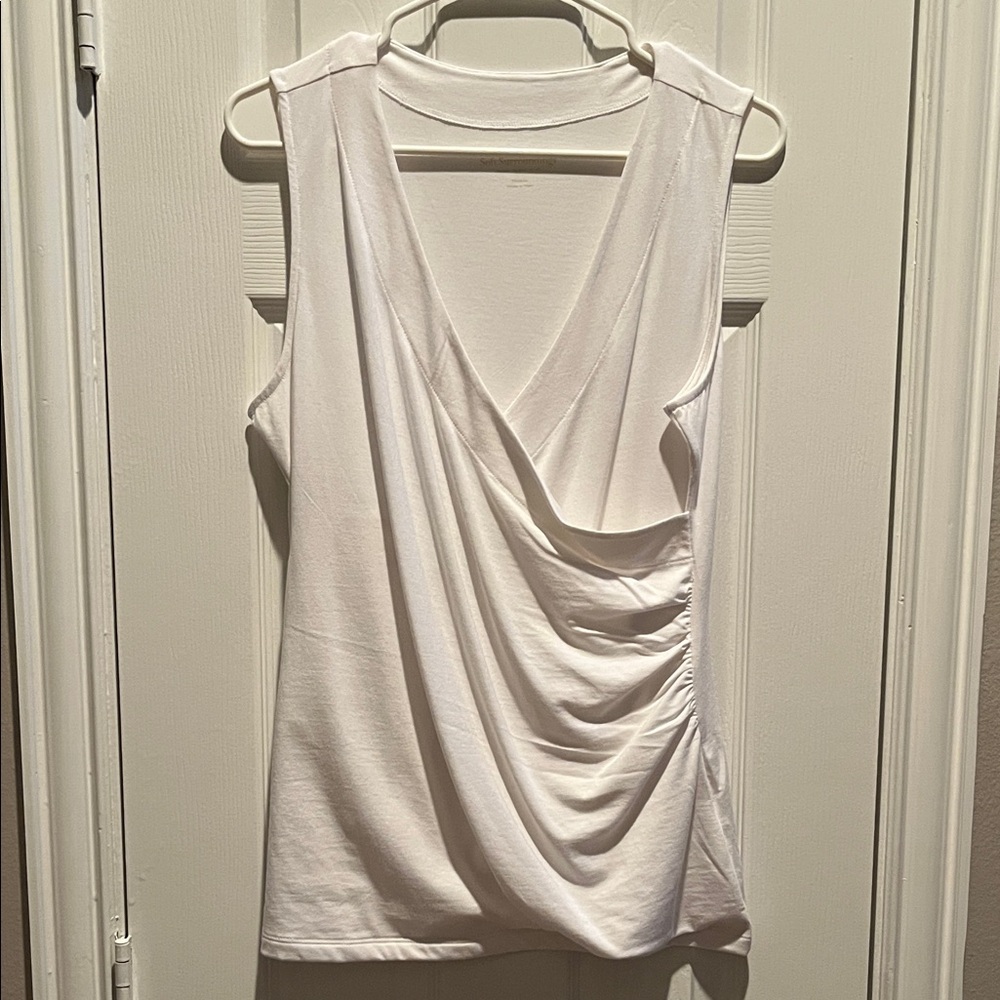 Soft surroundings top